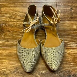 Gap Flats Size 6